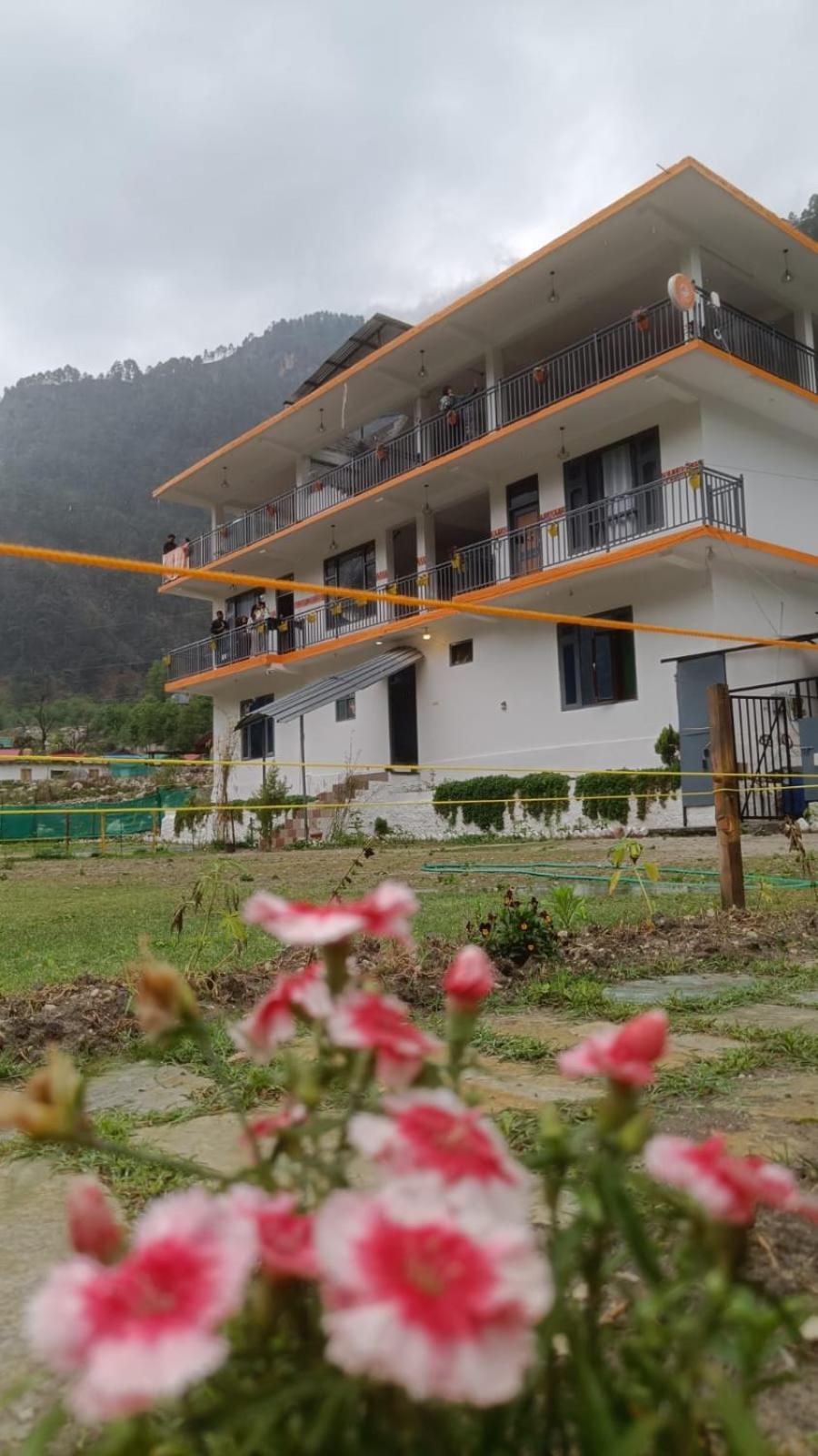 Himtrek Stay Kasol Bagian luar foto