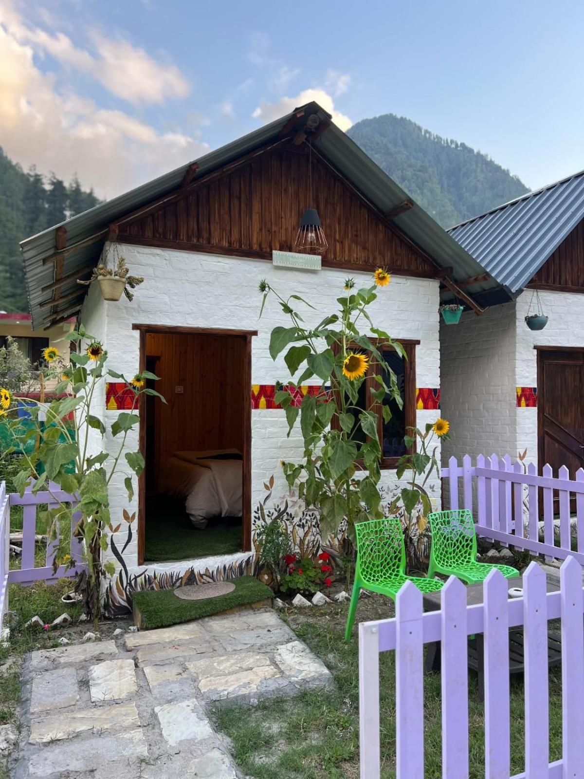 Himtrek Stay Kasol Bagian luar foto