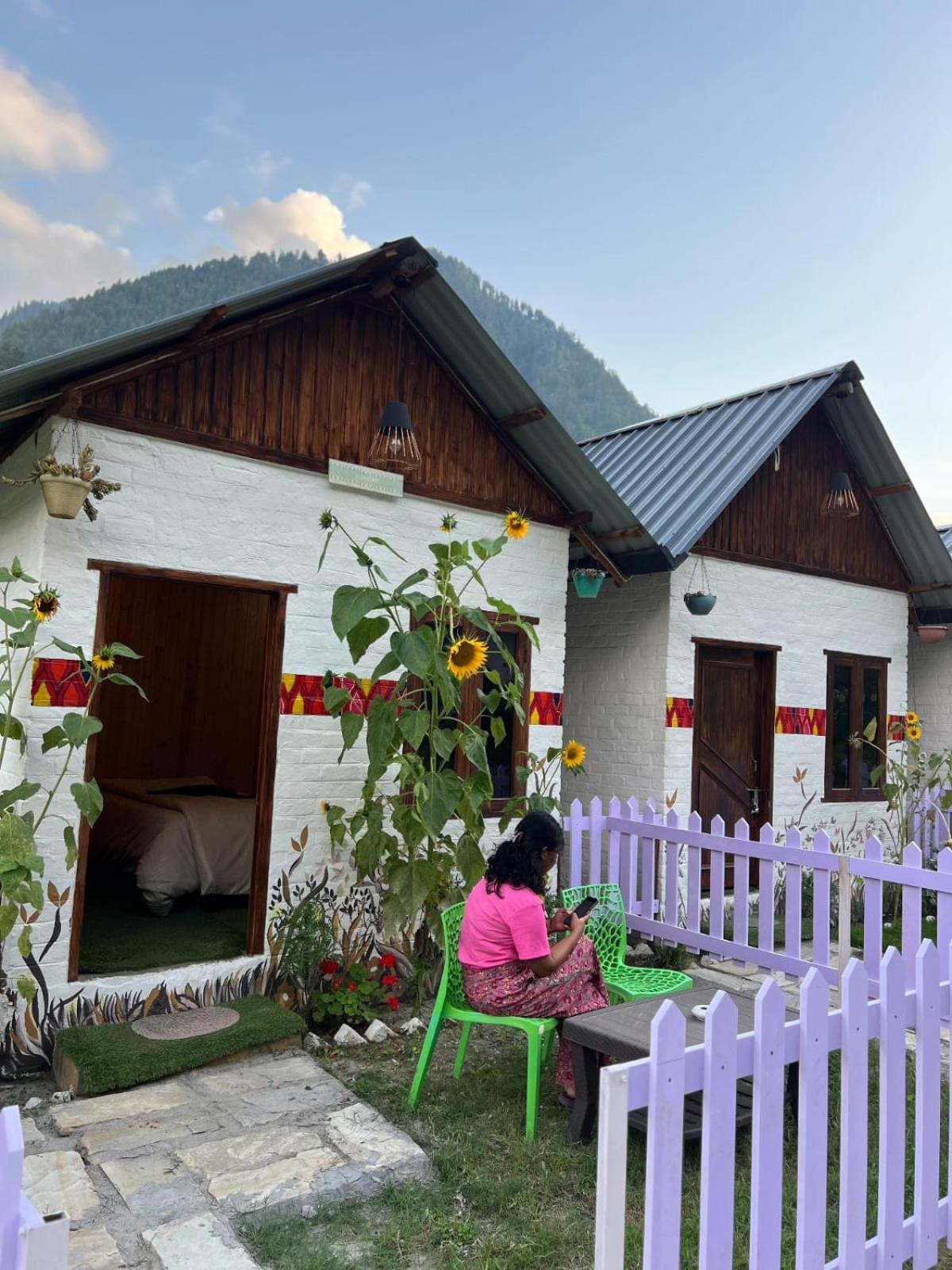 Himtrek Stay Kasol Bagian luar foto