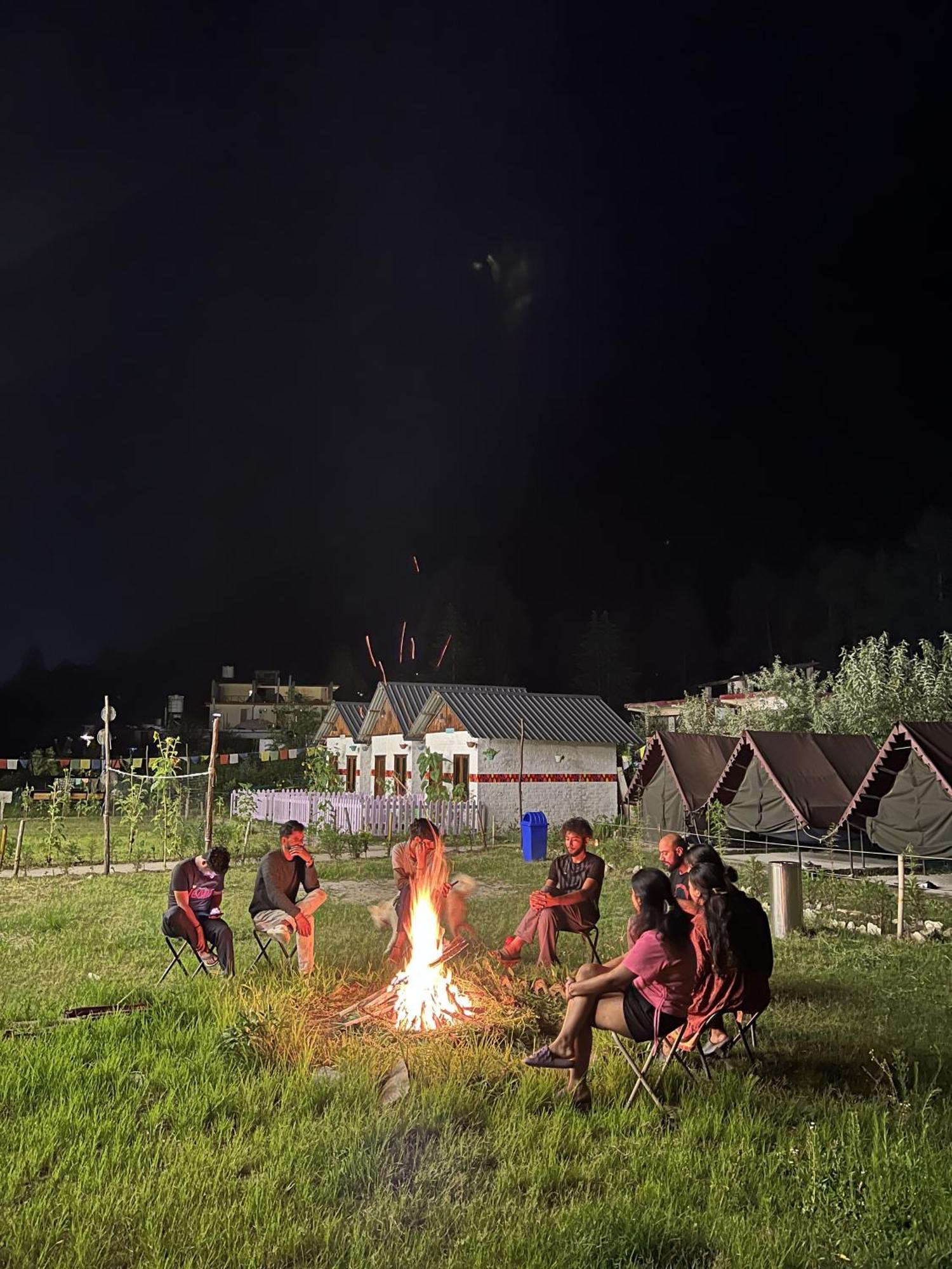 Himtrek Stay Kasol Bagian luar foto